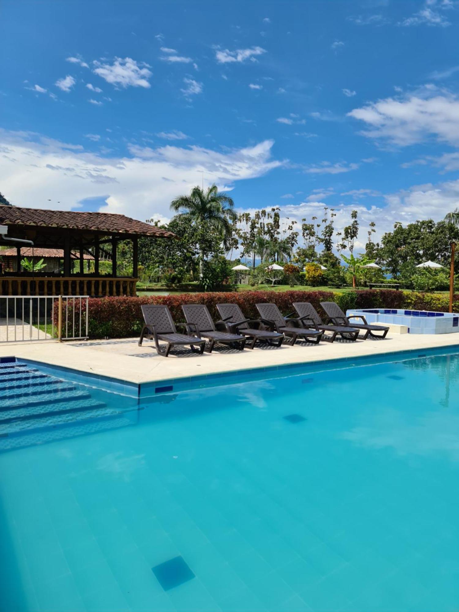 Hotel Campestre Alameda Támesis Eksteriør billede
